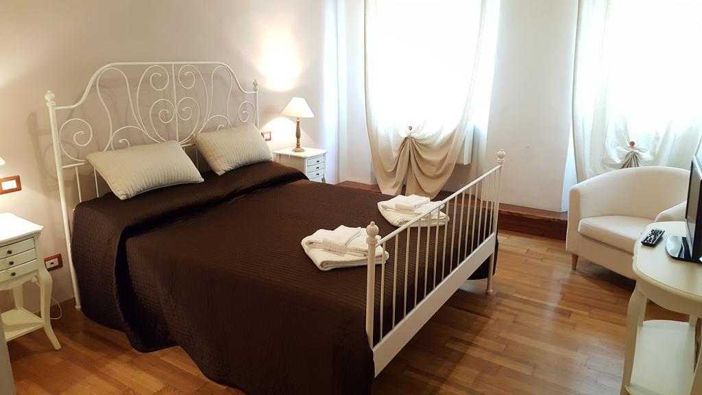 Maison Sara Florens Exteriör bild